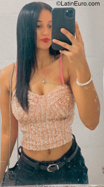 Date this exotic Dominican Republic girl Smailin from Santo Domingo DO50722