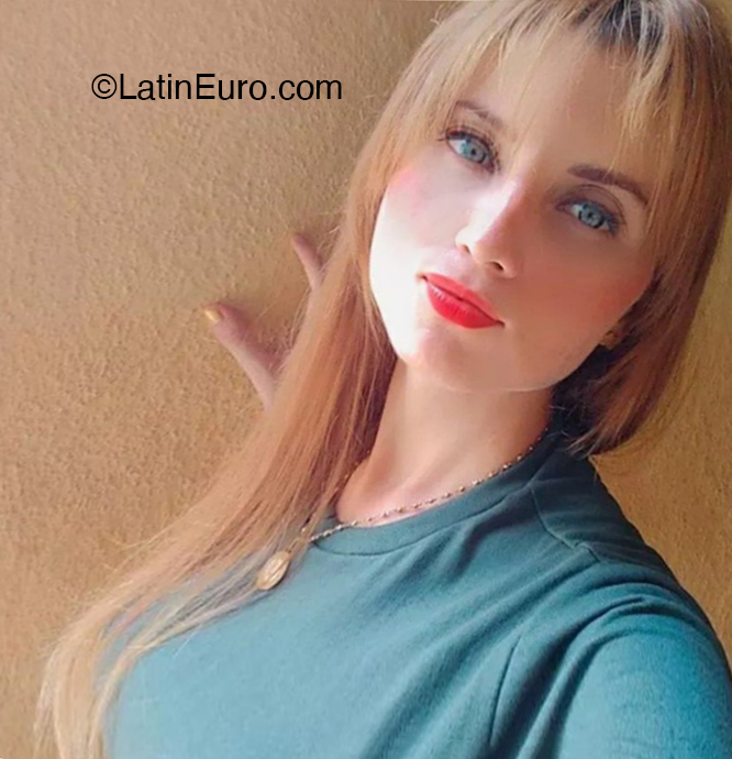 Date this attractive United States Minor Outlying Islands girl Jenny from Los angeles VE4791