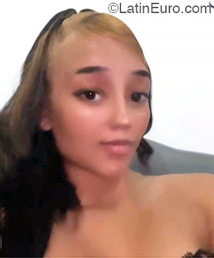 Date this delightful Dominican Republic girl Alanna from Santo Domingo DO51958
