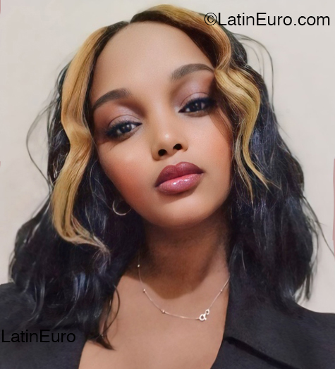 Date this good-looking Dominican Republic girl Lian from Santo Domingo DO52278