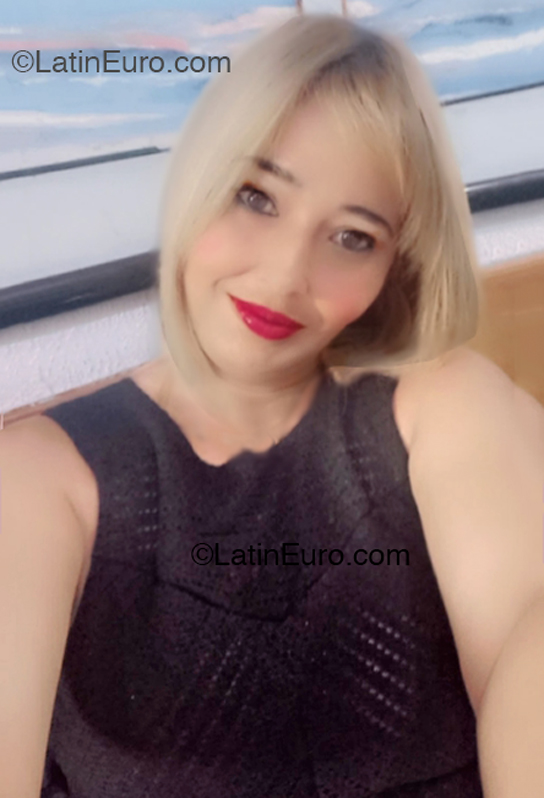 Date this delightful Venezuela girl Luna from Guanare VE4923