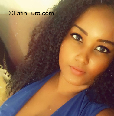 Date this georgeous Dominican Republic girl Patty from Santo Domingo DO52796