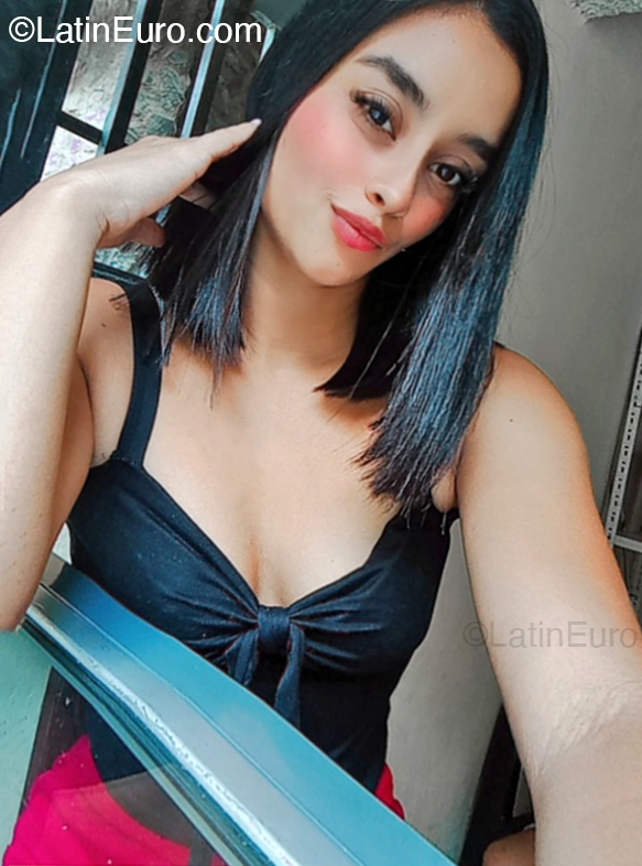 Date this passionate Chile girl Glendy from Santiago CL422