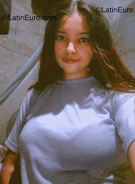 Date this exotic Nicaragua girl Juliana from Managua NI315