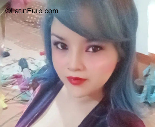 Date this sultry Guatemala girl Lupita from San Marcos GT195