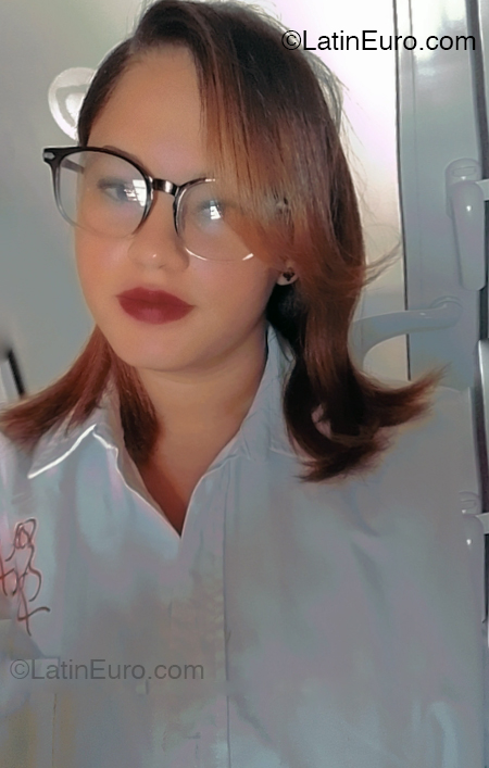 Date this hot Dominican Republic girl Gabriela from Santiago DO54027