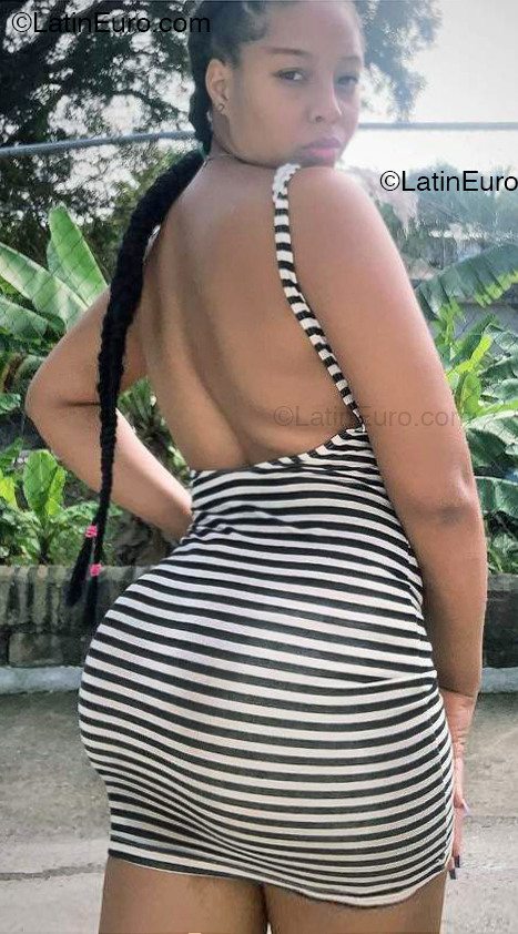 Date this young Dominican Republic girl Alejandra from Santiago DO54404