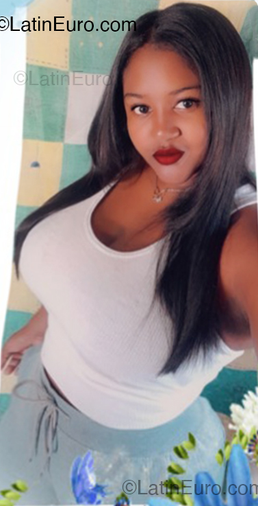 Date this tall Dominican Republic girl Ayla from Santiago DO54415