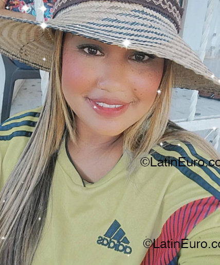 Date this georgeous Colombia girl Eve from Cartagena CO33257