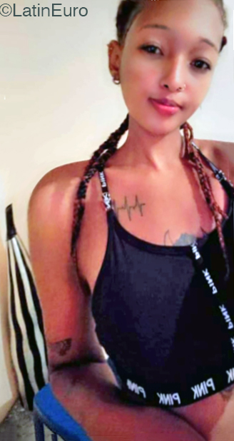 Date this pretty Dominican Republic girl Katerin from Santo Domingo DO54923