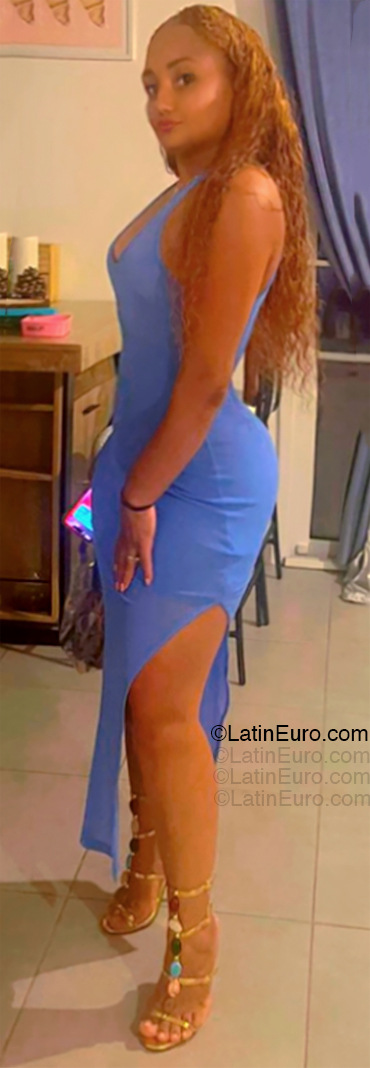 Date this nice looking France girl Tittu from Toulouse FR386