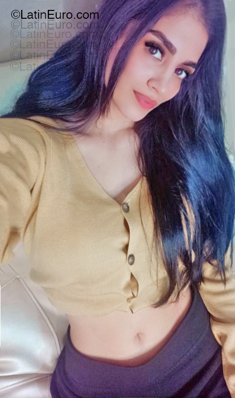 Date this hot Colombia girl PAULA from Cali CO33540