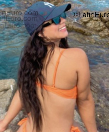 Date this charming Colombia girl Yesenia from Ibague CO33390