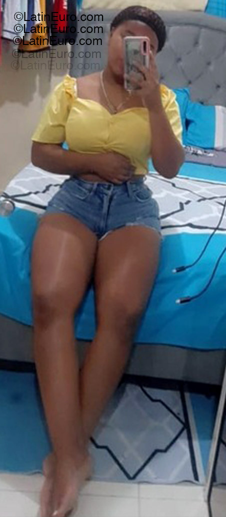 Date this funny Dominican Republic girl Mari from Santo Domingo DO55255