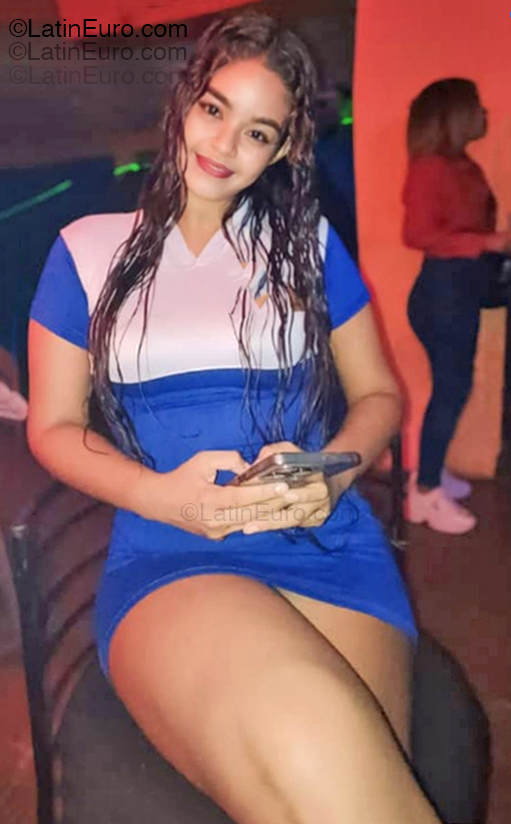 Date this good-looking Venezuela girl Saraith from Anzoategui VE5319