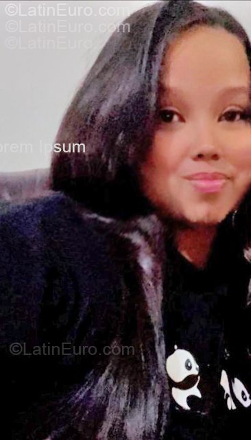 Date this georgeous Colombia girl Marcela from Cali CO33437