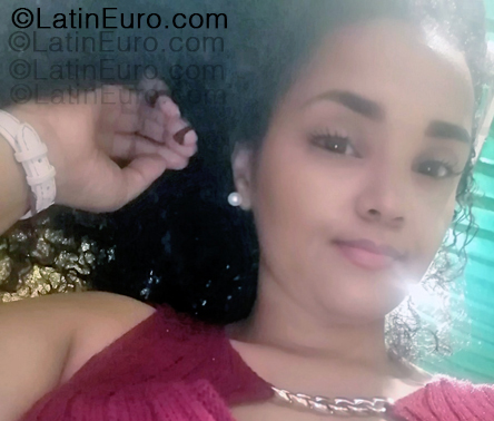 Date this fun Colombia girl Carolina from Barranquilla CO33465
