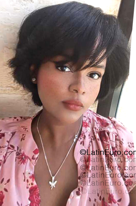 Date this funny Dominican Republic girl Rosmery from Santo Domingo DO55385
