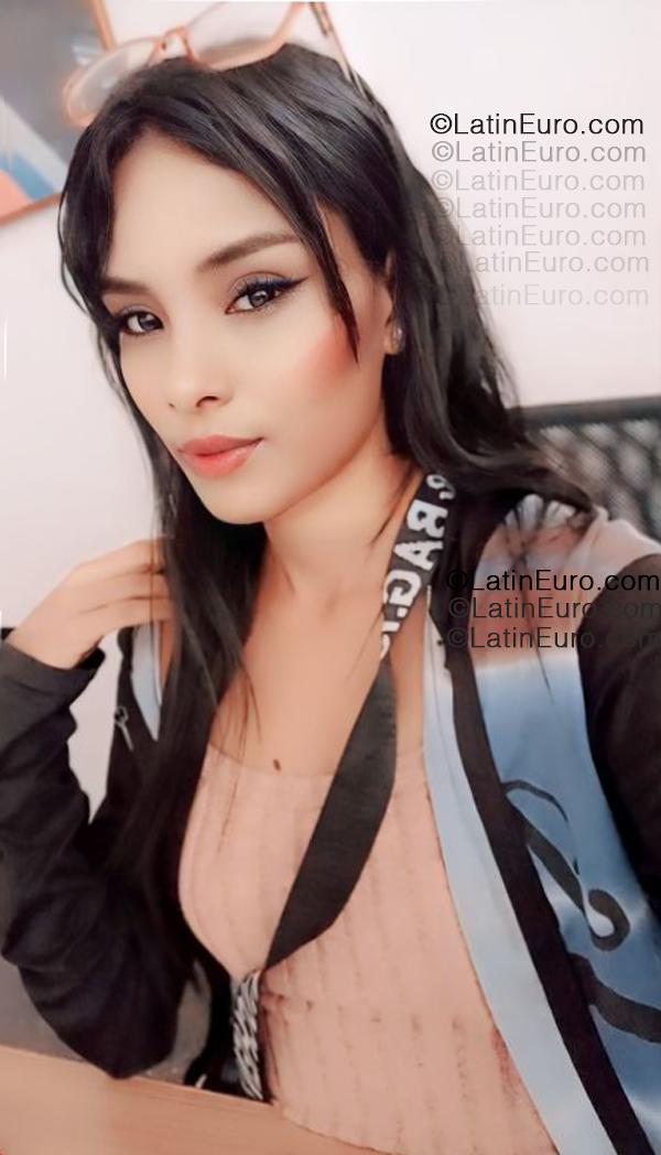 Date this funny Venezuela girl Khalifet from La Guaira VE5346