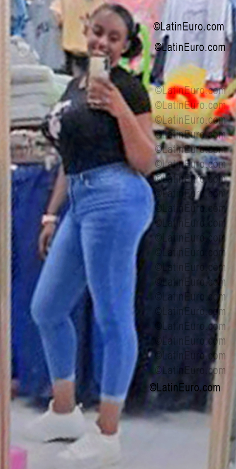 Date this tall Guyana girl Glenda from Guyana GY32