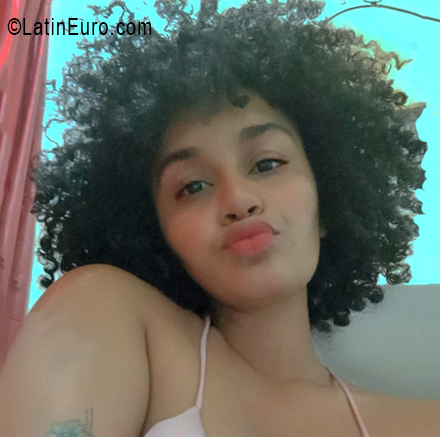 Date this happy Dominican Republic girl Ivana from Santo Domingo DO55625