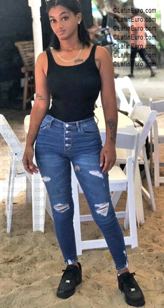 Date this nice looking Dominican Republic girl Camel from Puerto Plata DO55655