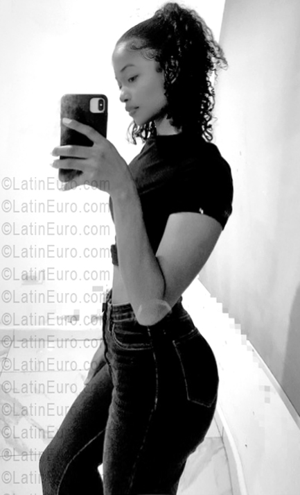 Date this tall Dominican Republic girl Jade from Santo Domingo DO55667