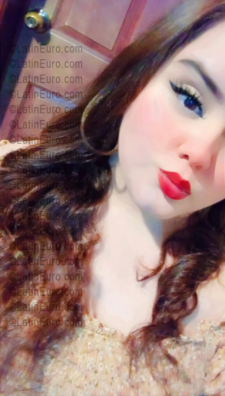 Date this lovely Honduras girl Isela from San Pedro Sula HN2994