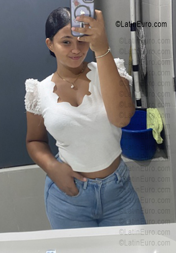 Date this charming Dominican Republic girl Rosee from Nagua DO55792