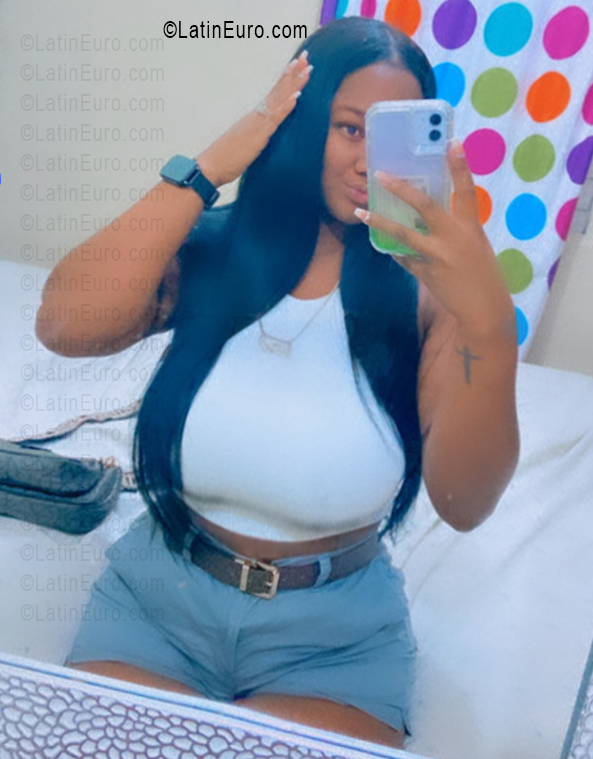 Date this attractive Dominican Republic girl Perla from San Cristóbal DO55831