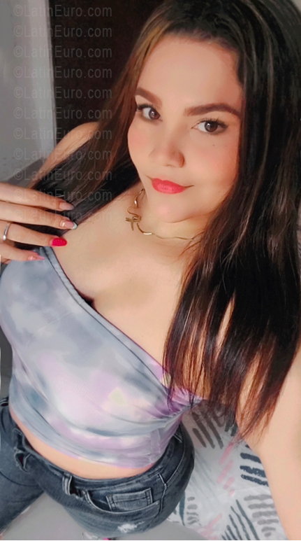 Date this hard body Colombia girl Mati from Sahagun CO33601