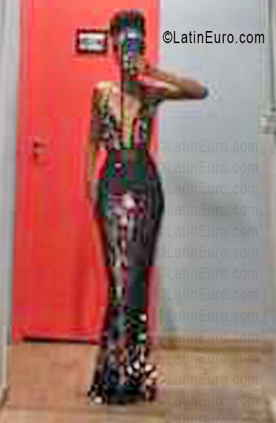 Date this tall Dominican Republic girl Lizzie from Santo Domingo DO55935