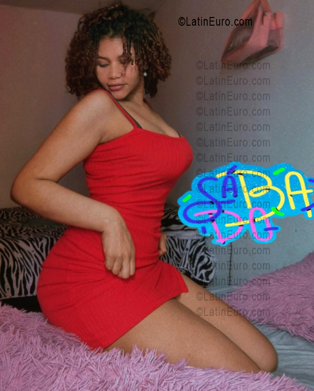 Date this lovely Colombia girl Angelica from Bogota CO33637