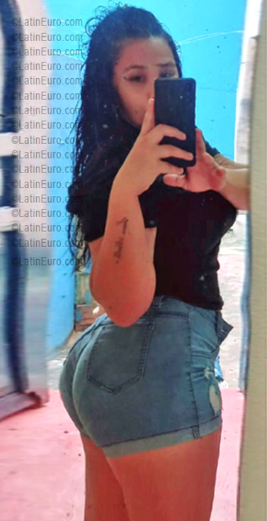 Date this exotic Brazil girl Gricel from Manaus BR12409