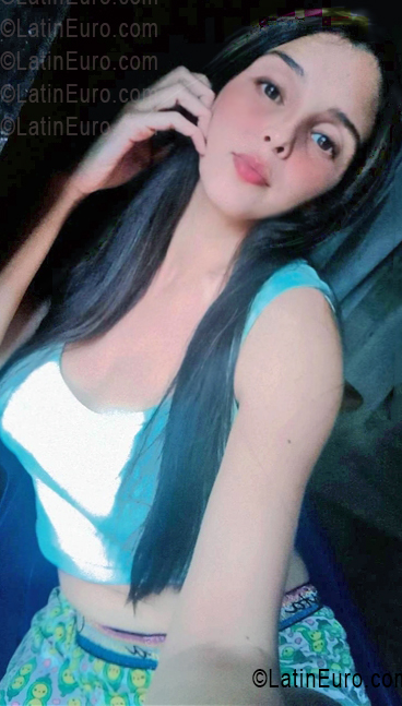Date this stunning Venezuela girl Orleidys from Valencia VE5425
