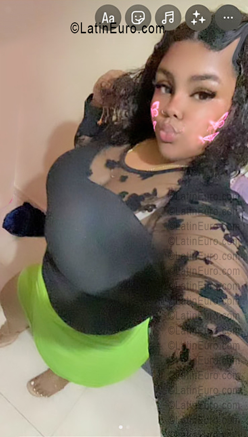Date this hot Dominican Republic girl Mercy from Mercy DO56133