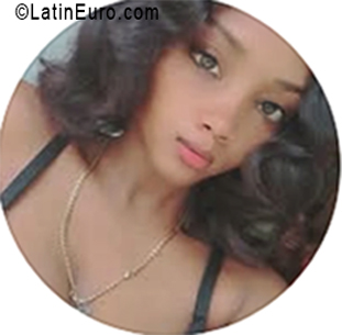 Date this cute Dominican Republic girl Mara from Santo Domingo DO56136
