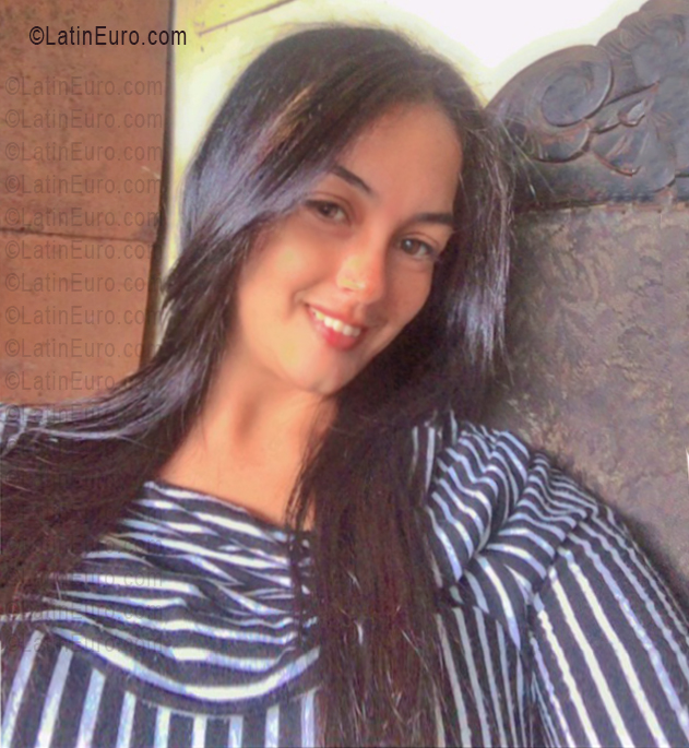 Date this delightful Venezuela girl Migdalia from Barquisimeto VE5500