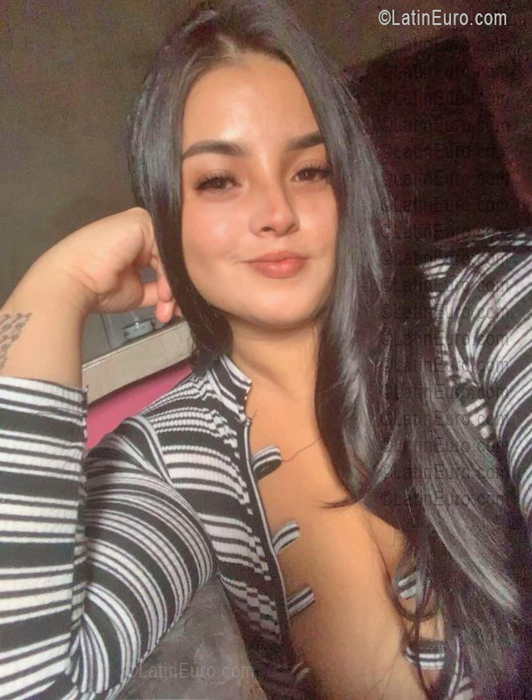 Date this stunning Ecuador girl Victoria from Vinces EC1131