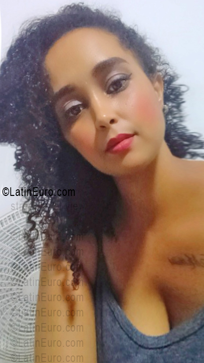 Date this good-looking Colombia girl Maidely from Barranquilla CO33717