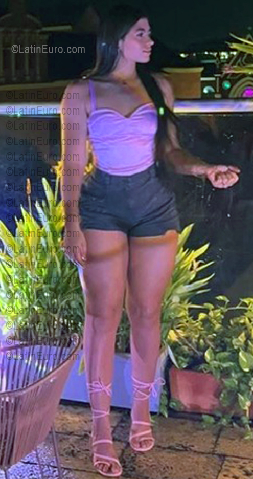 Date this sensual Colombia girl Chanel from Cartagena CO33719