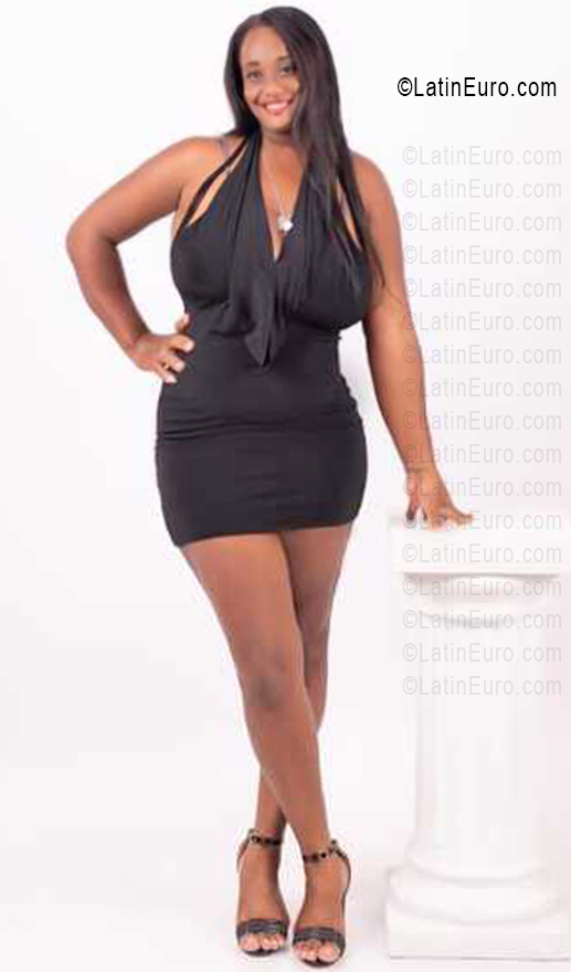 Date this athletic Dominican Republic girl Aleyda from San Pedro De Macor&amp;iacute;s DO56412