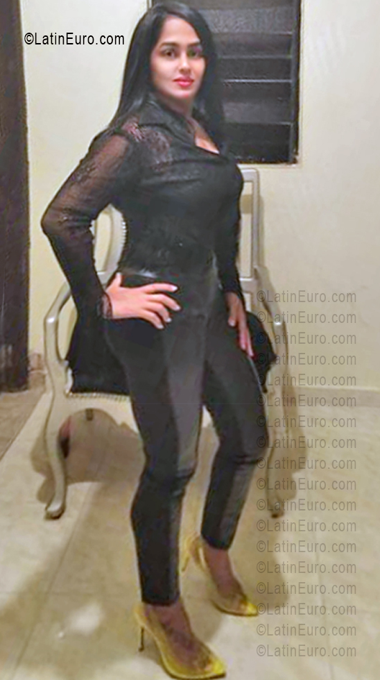 Date this delightful Dominican Republic girl Angela from Santo Domingo DO56442