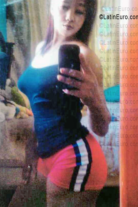 Date this delightful Dominican Republic girl Lina from Esperanza DO56541