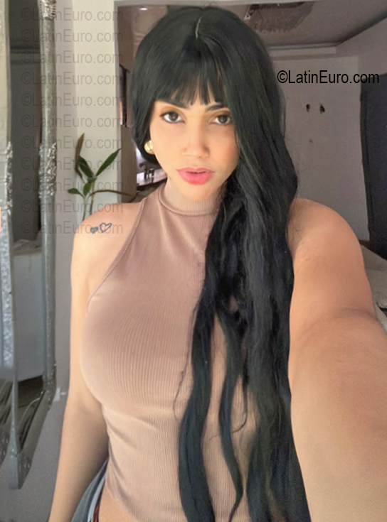 Date this sultry Dominican Republic girl Dulce from Santo Domingo DO56764