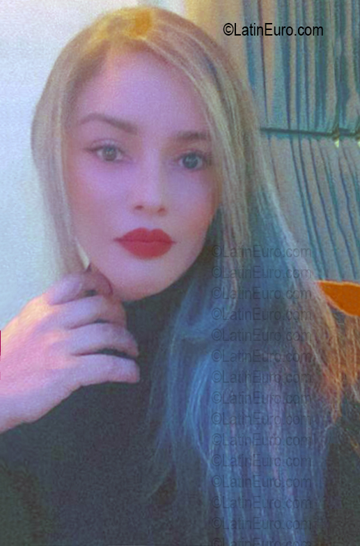 Date this gorgeous Brazil girl Gislaine from Goiania BR12433