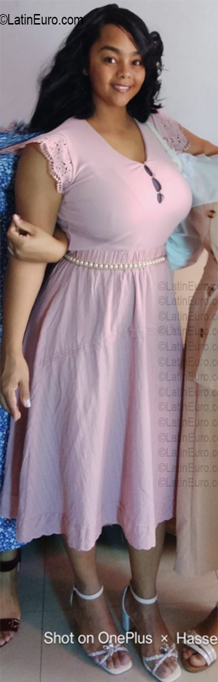 Date this hot Dominican Republic girl Claribel from Santo Domingo DO56788