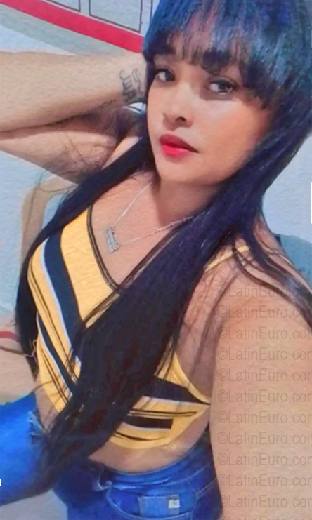 Date this attractive Dominican Republic girl Mayelin from Bonao DO56801