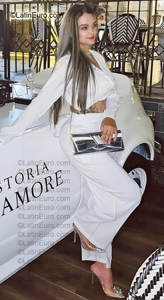 Date this beautiful Colombia girl Stefany from Cali CO33884