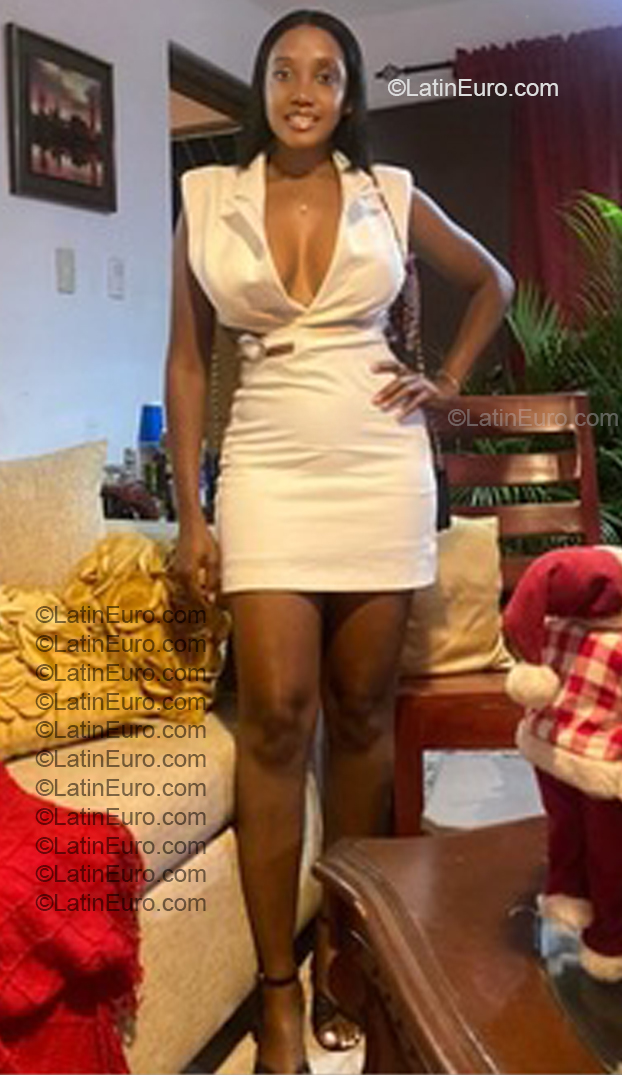 Date this funny Dominican Republic girl Wilcy from Santo Domingo DO57166